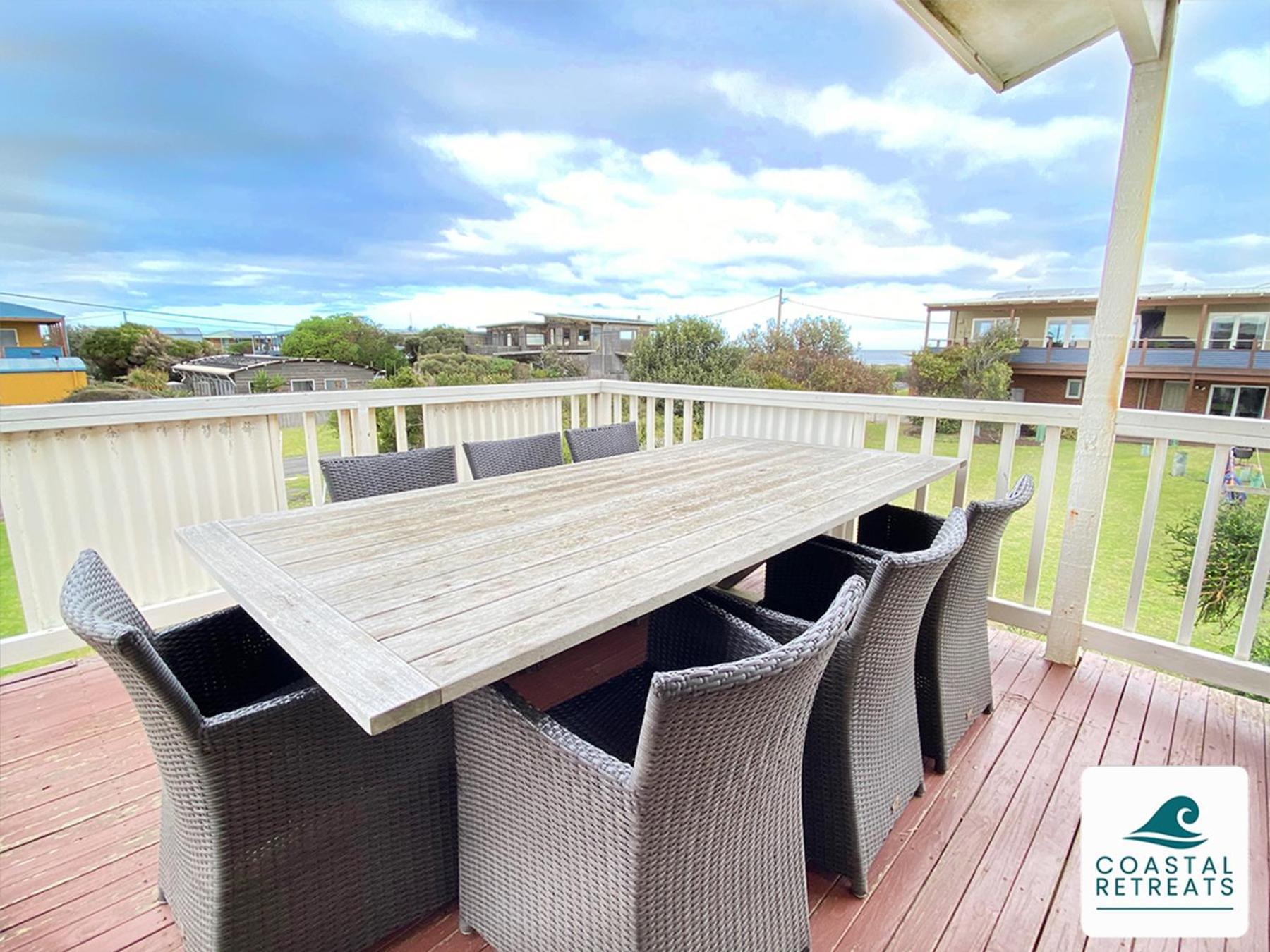 Surf Shack On Stradbroke Holiday home Surf Beach